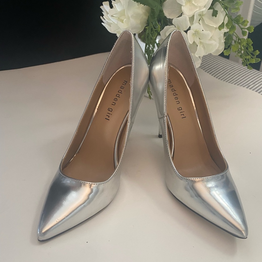 Madden Girl Silver Heels